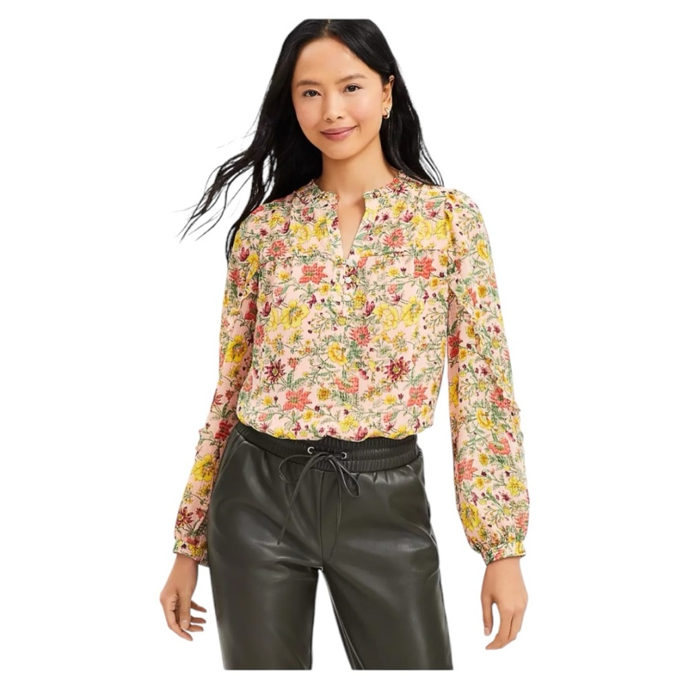 LOFT Garden Ruffle Sleeve Blouse size Medium - Picture 4 of 9